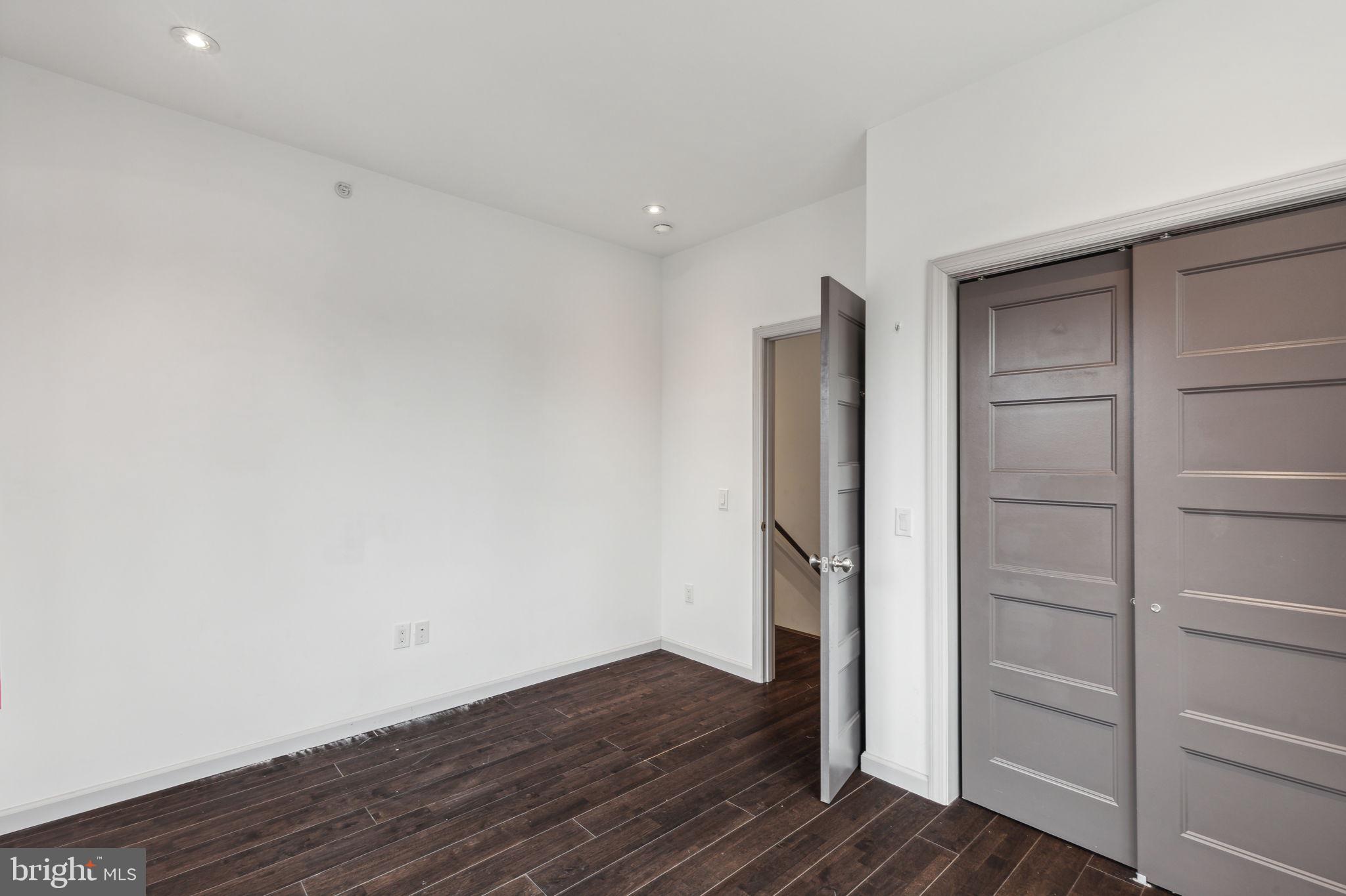 306 W COULTER STREET