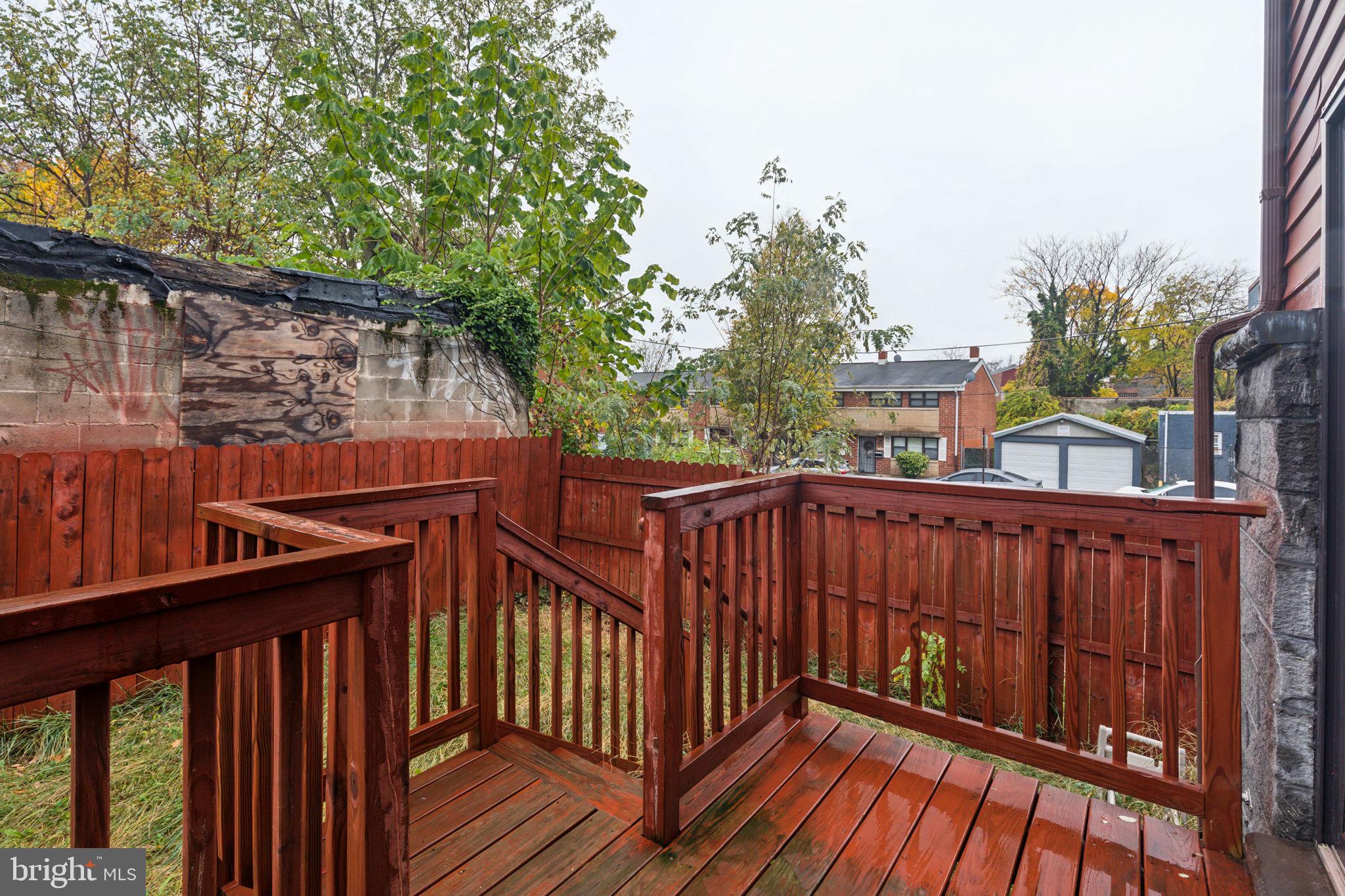 306 W COULTER STREET
