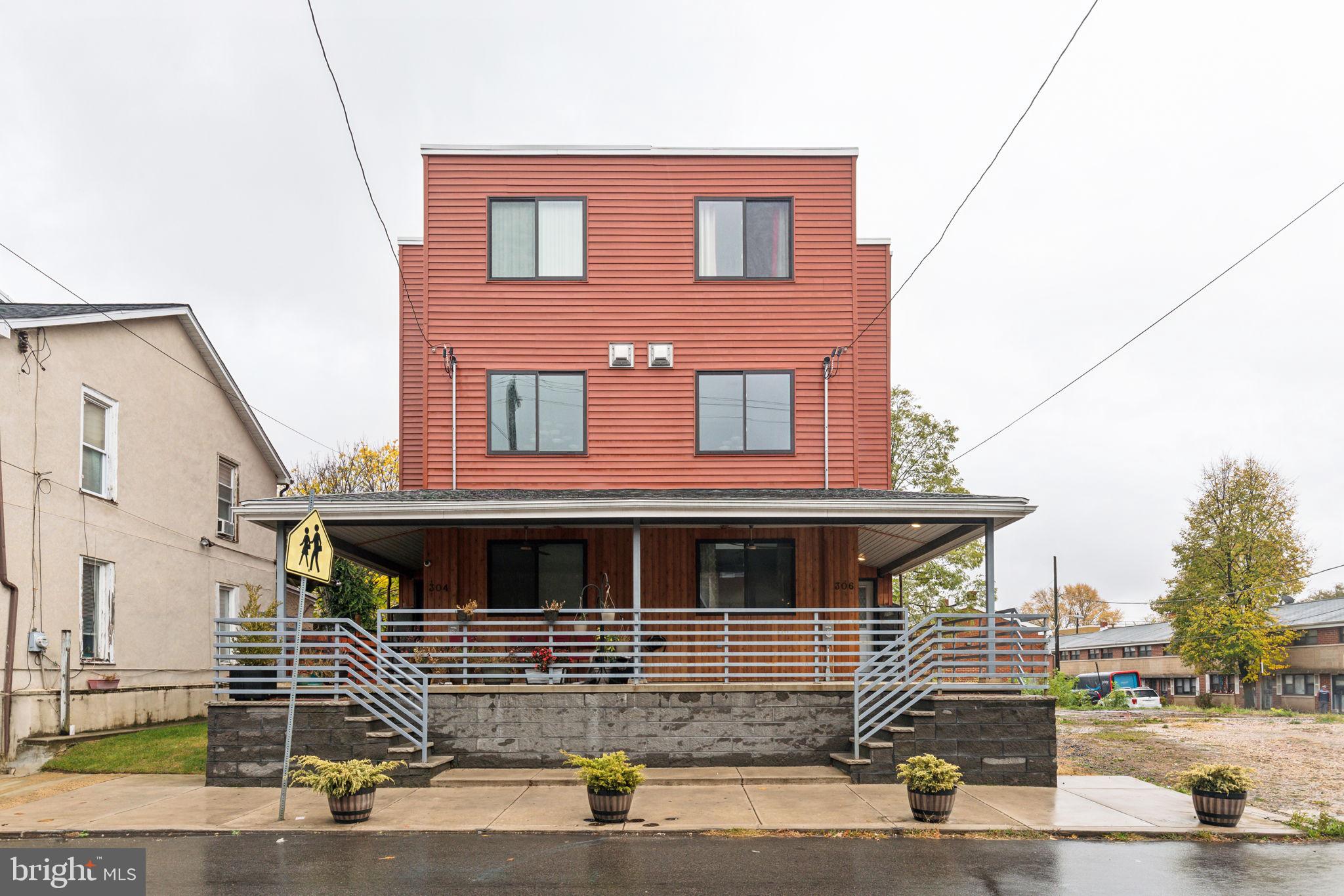 306 W COULTER STREET