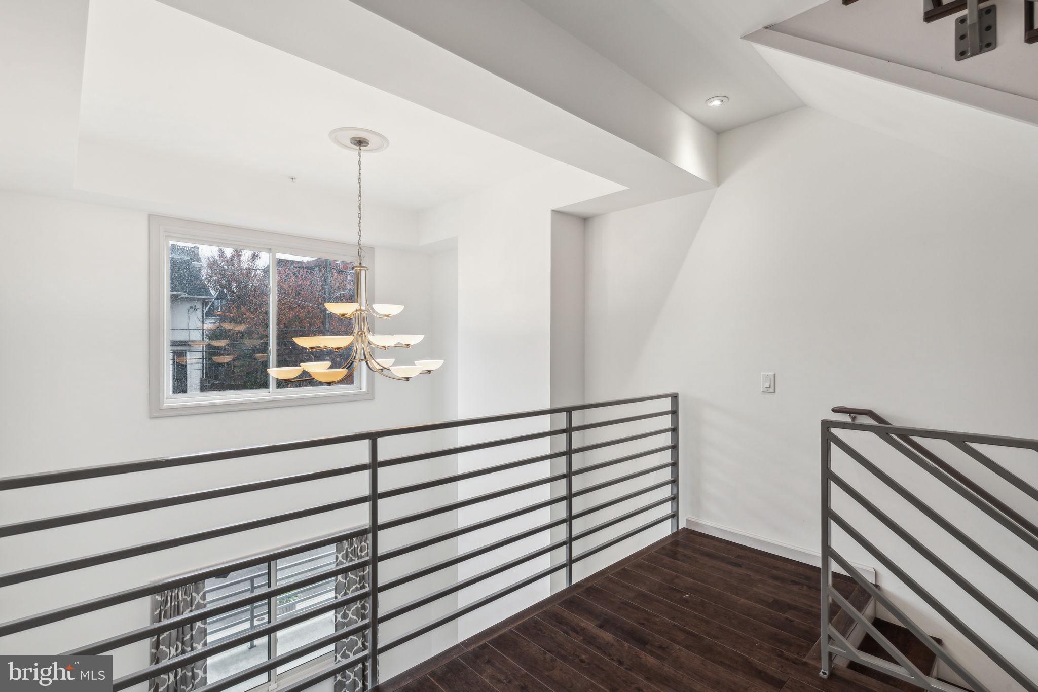 306 W COULTER STREET