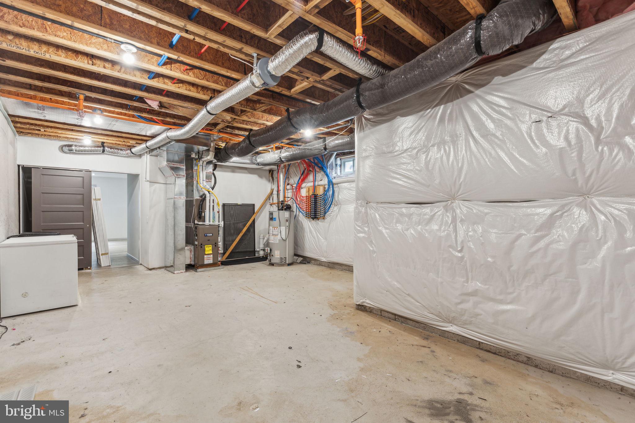 306 W COULTER STREET