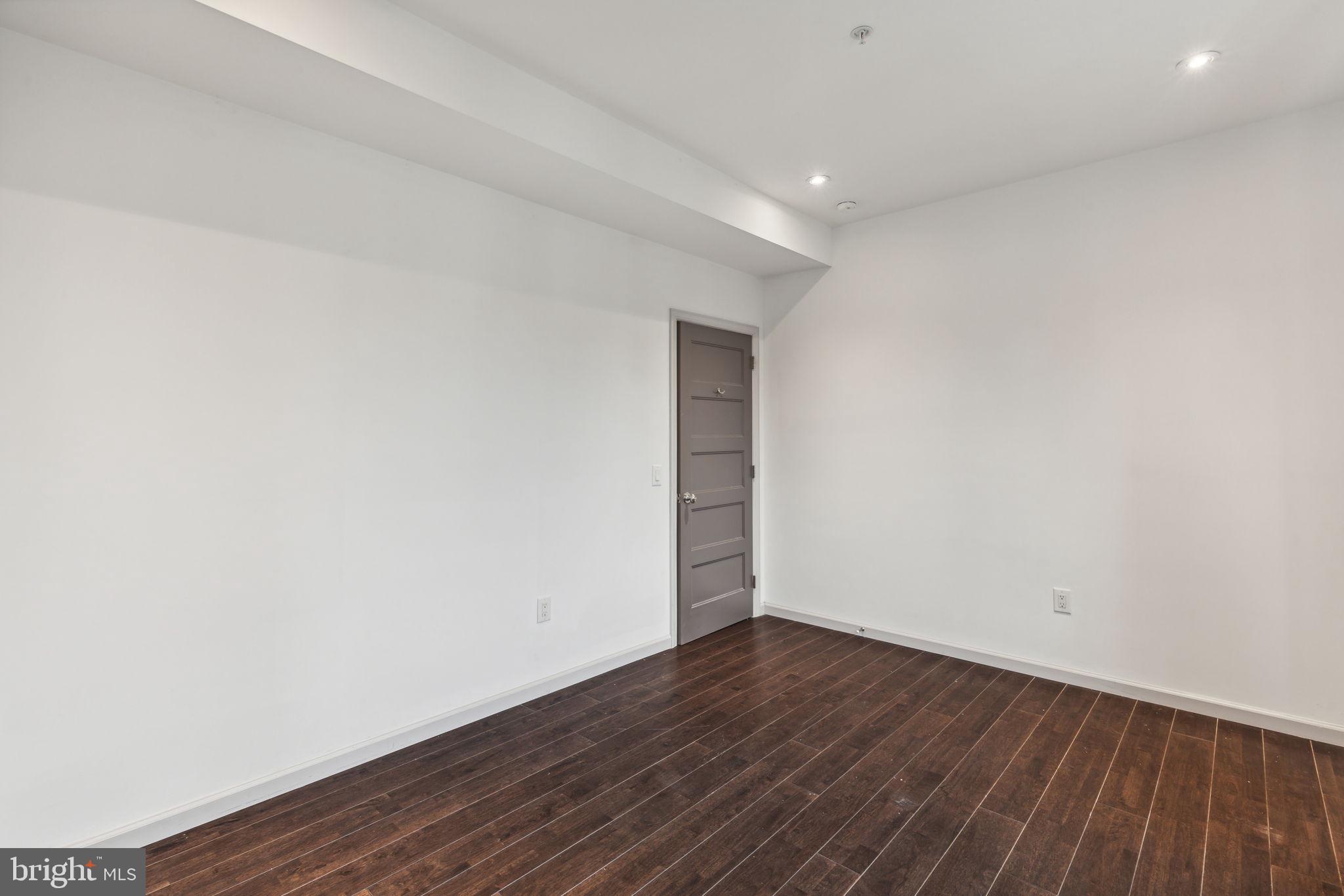 306 W COULTER STREET
