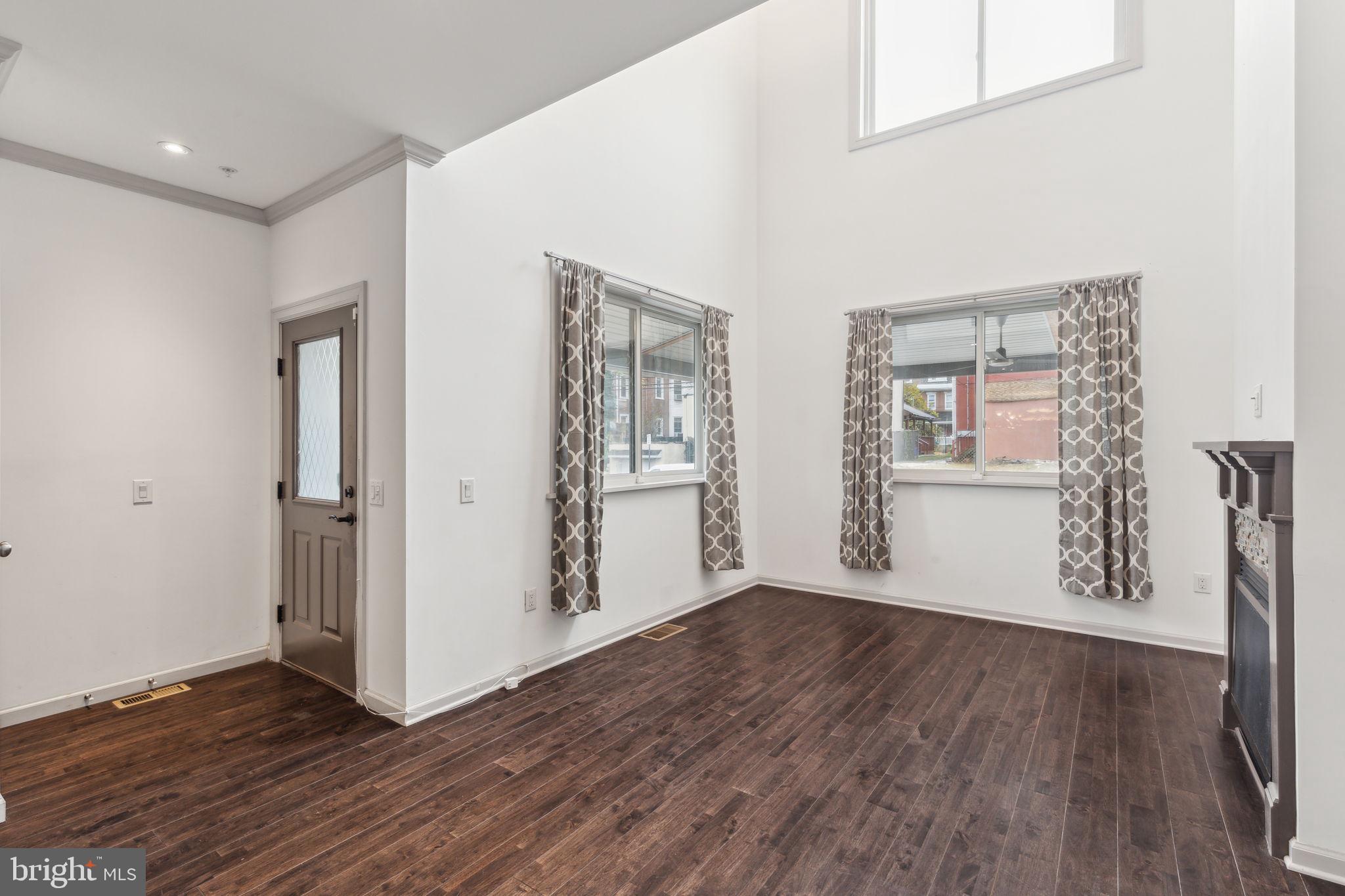 306 W COULTER STREET