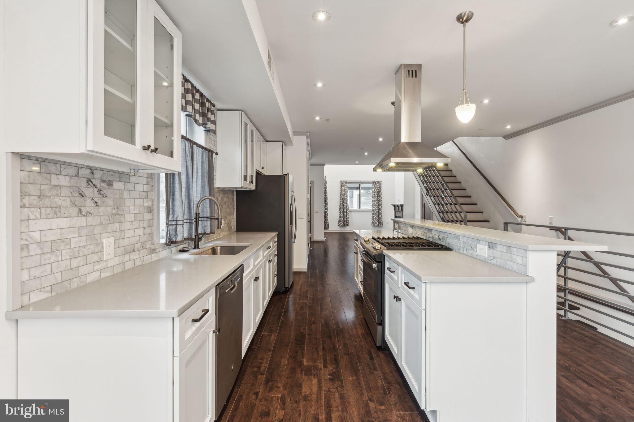 306 W COULTER STREET