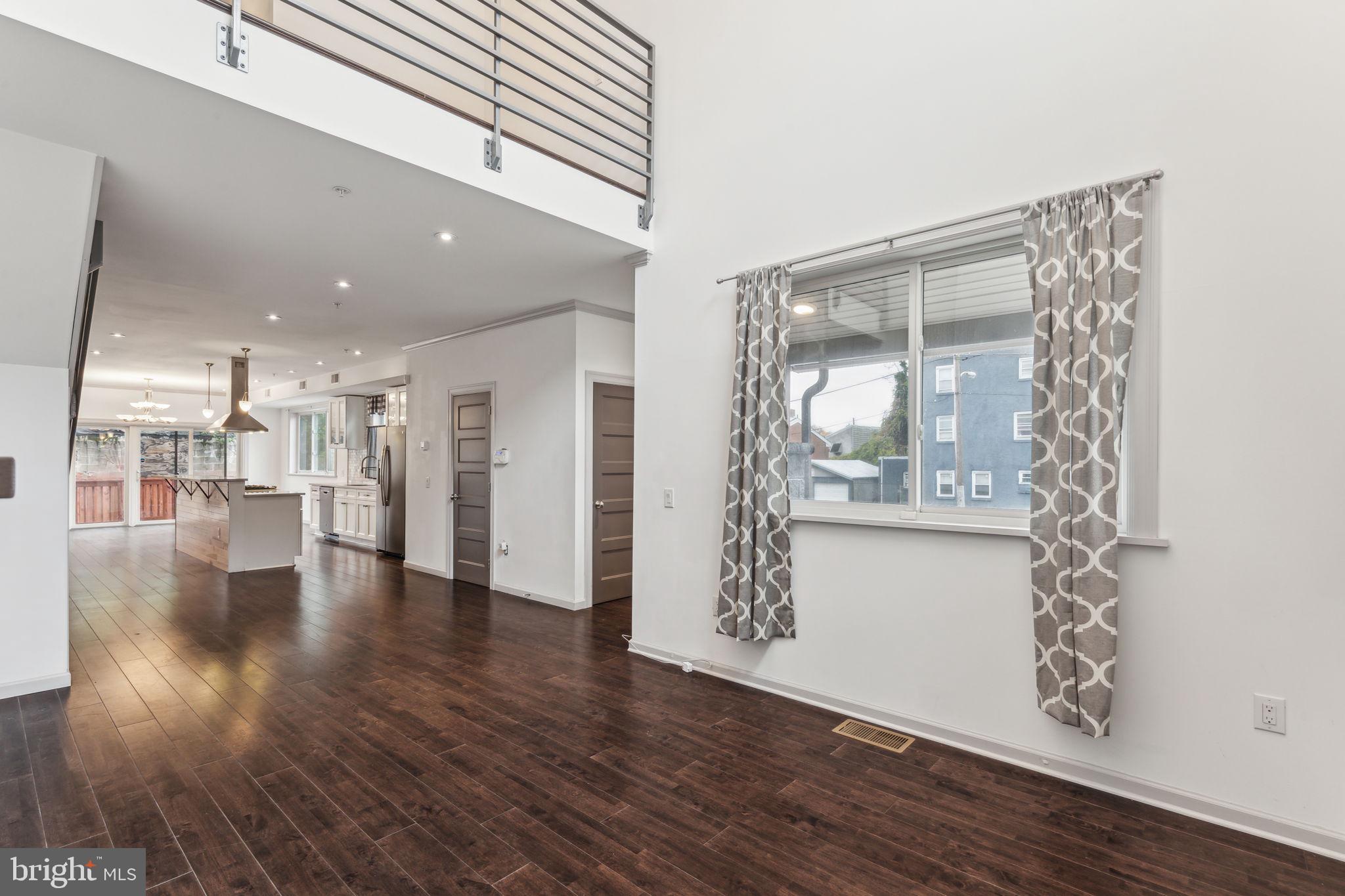 306 W COULTER STREET
