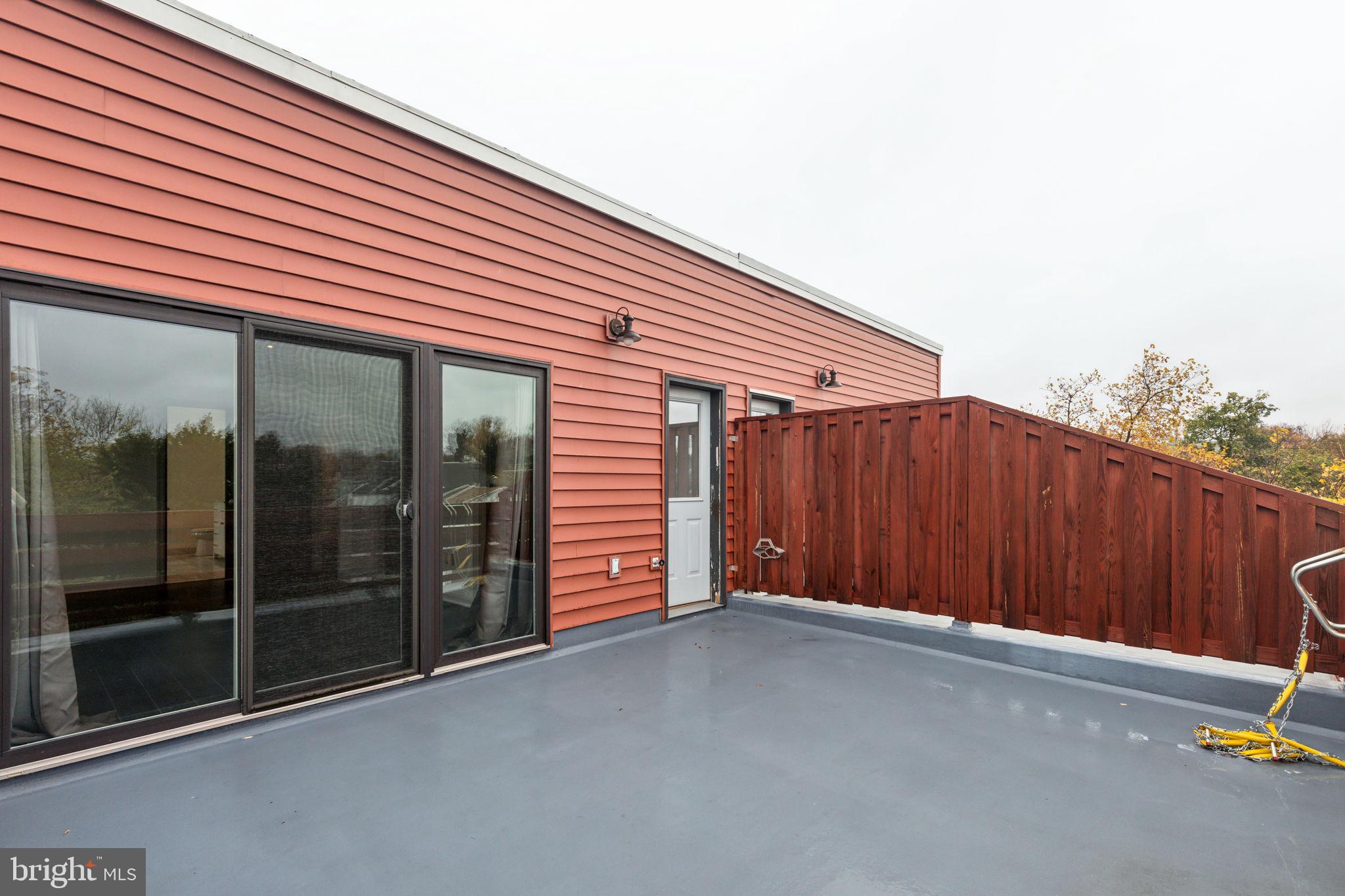 306 W COULTER STREET