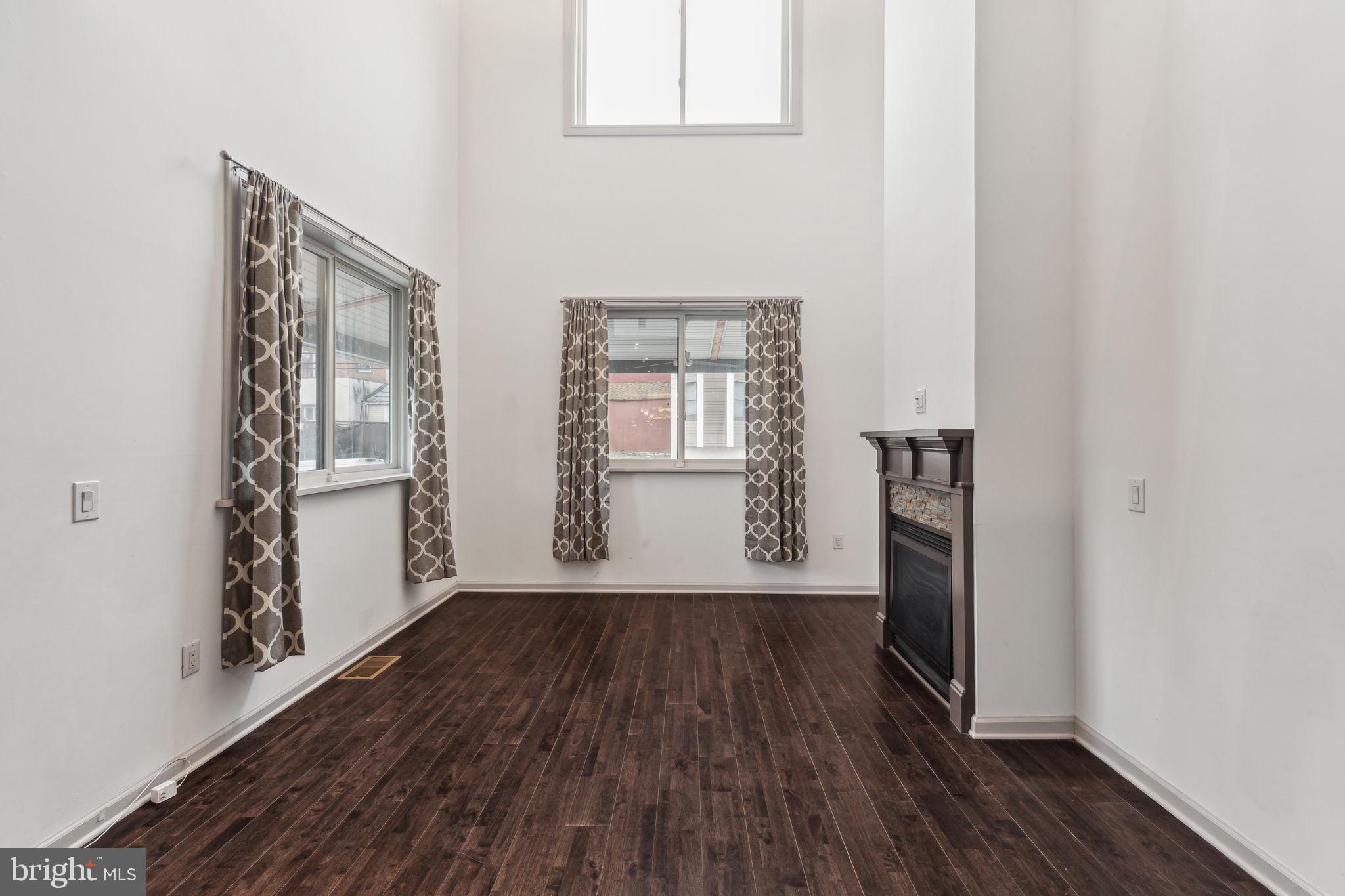 306 W COULTER STREET