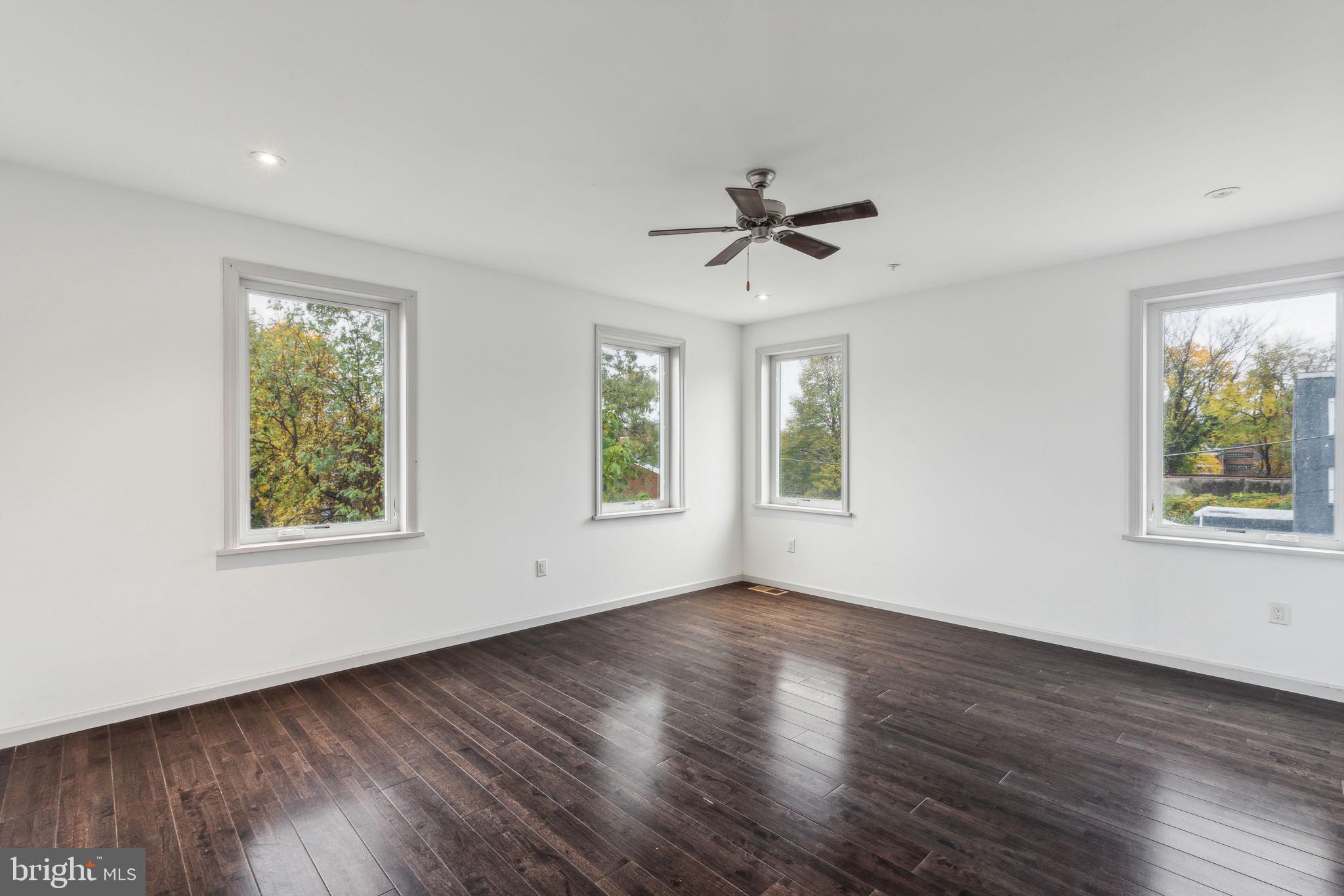 306 W COULTER STREET