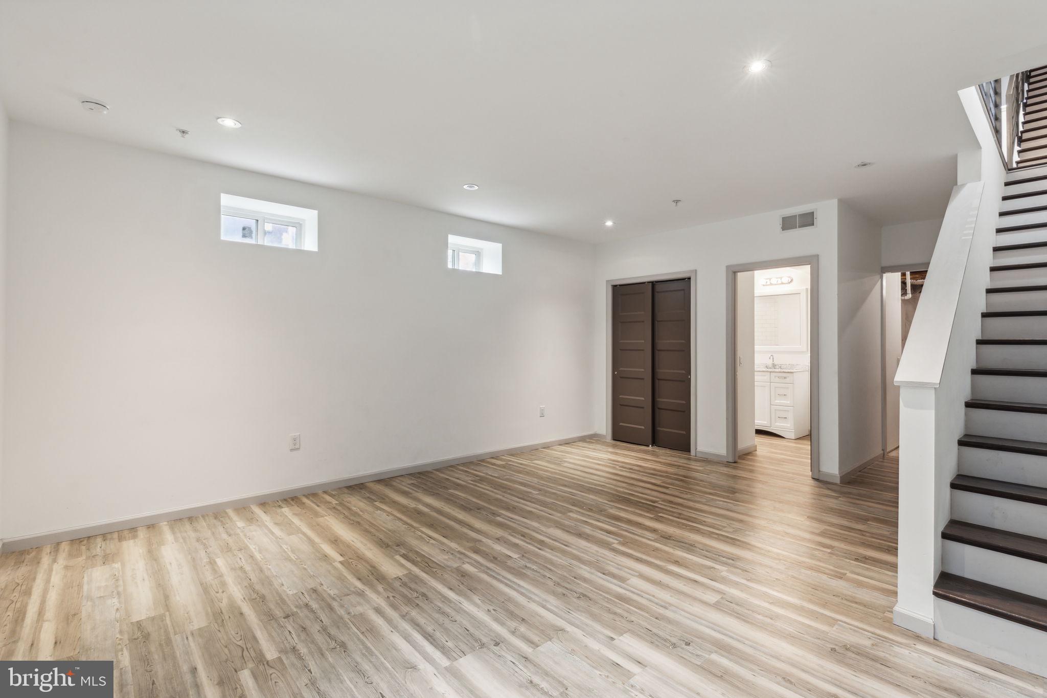 306 W COULTER STREET