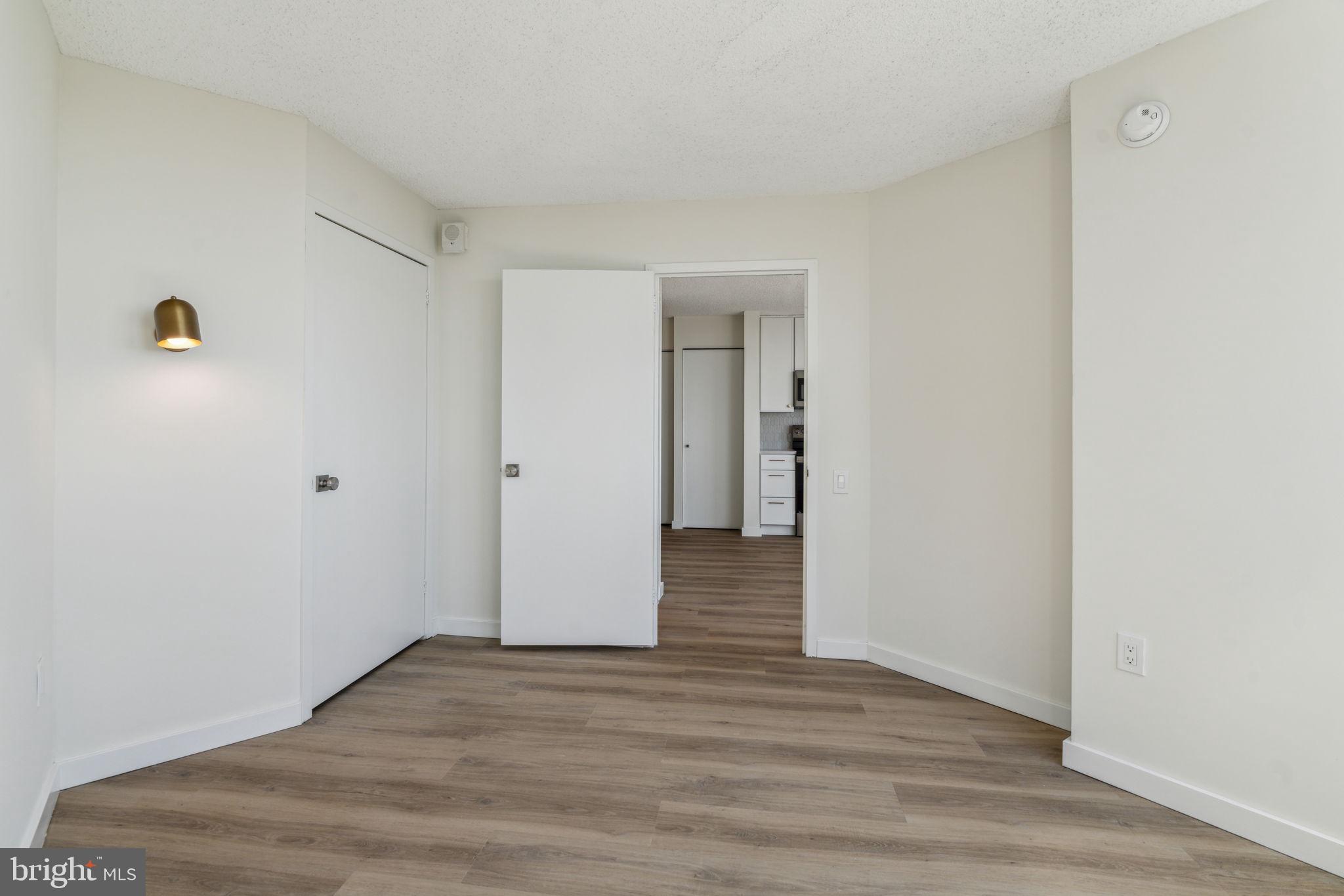 1420 LOCUST STREET 33B