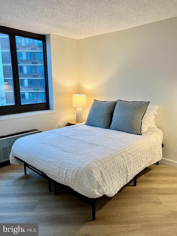 1420 LOCUST STREET 33B
