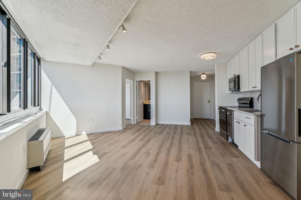 1420 LOCUST STREET 33B