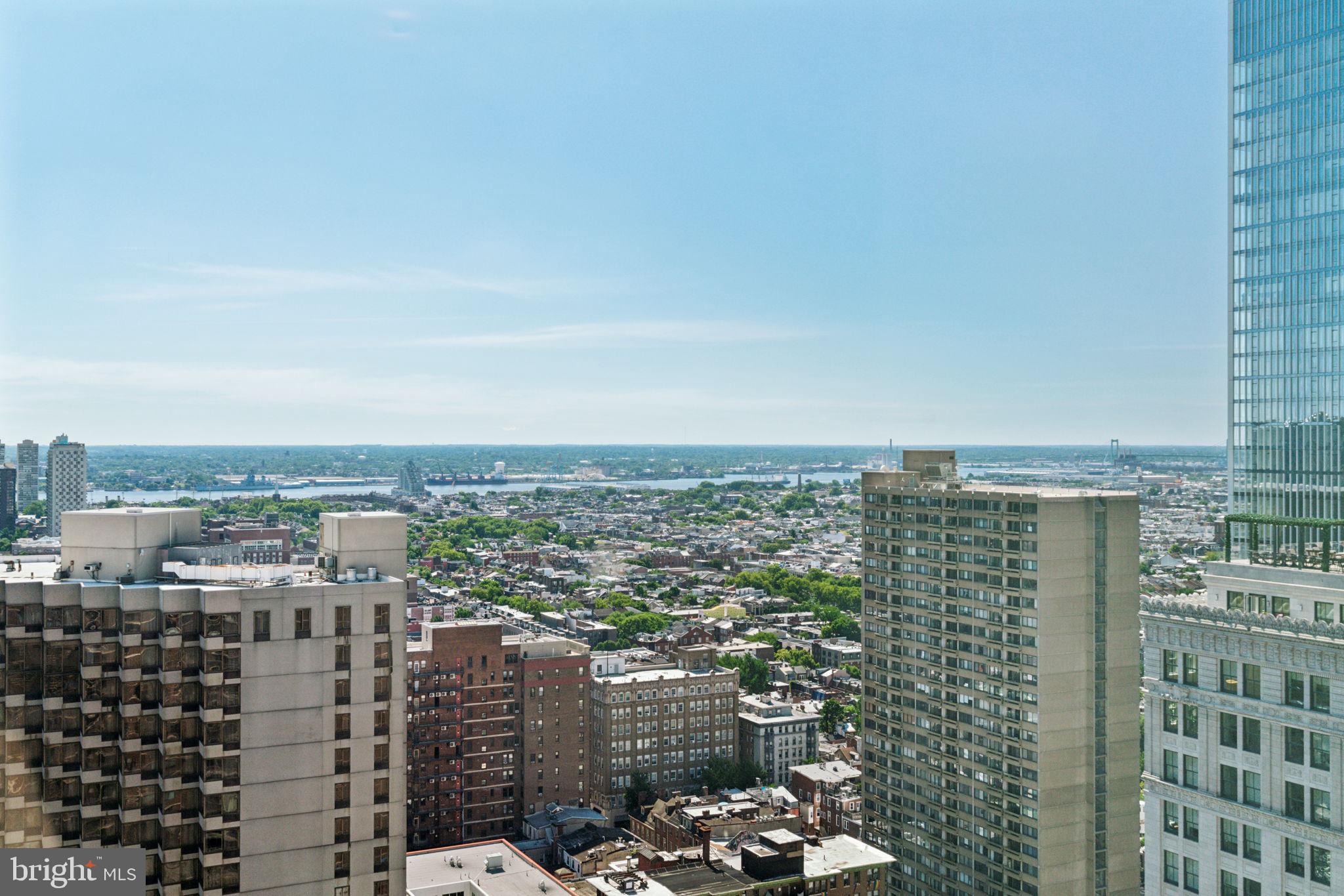 1420 LOCUST STREET 33B