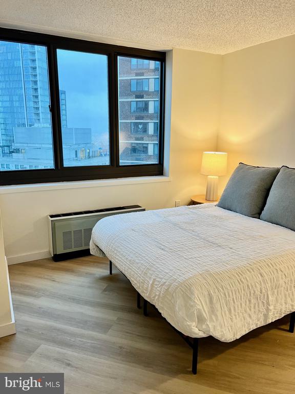 1420 LOCUST STREET 33B
