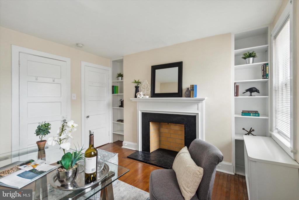 253 S VAN PELT STREET