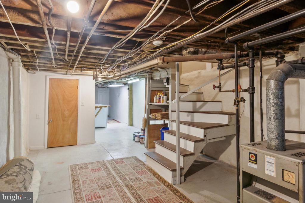 253 S VAN PELT STREET