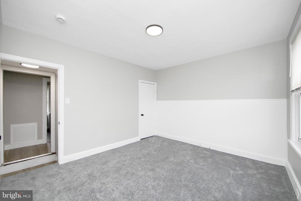 810 LIVINGSTON STREET