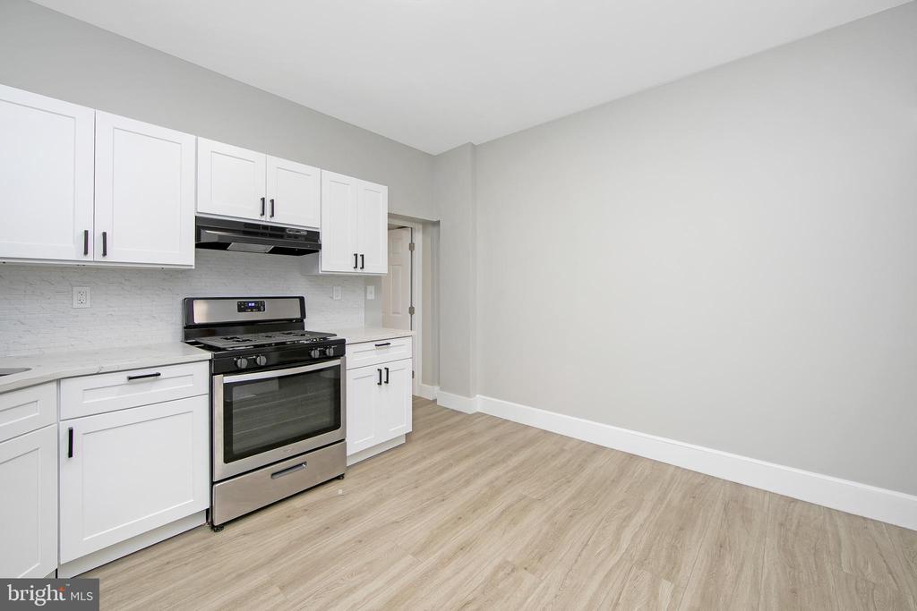 810 LIVINGSTON STREET