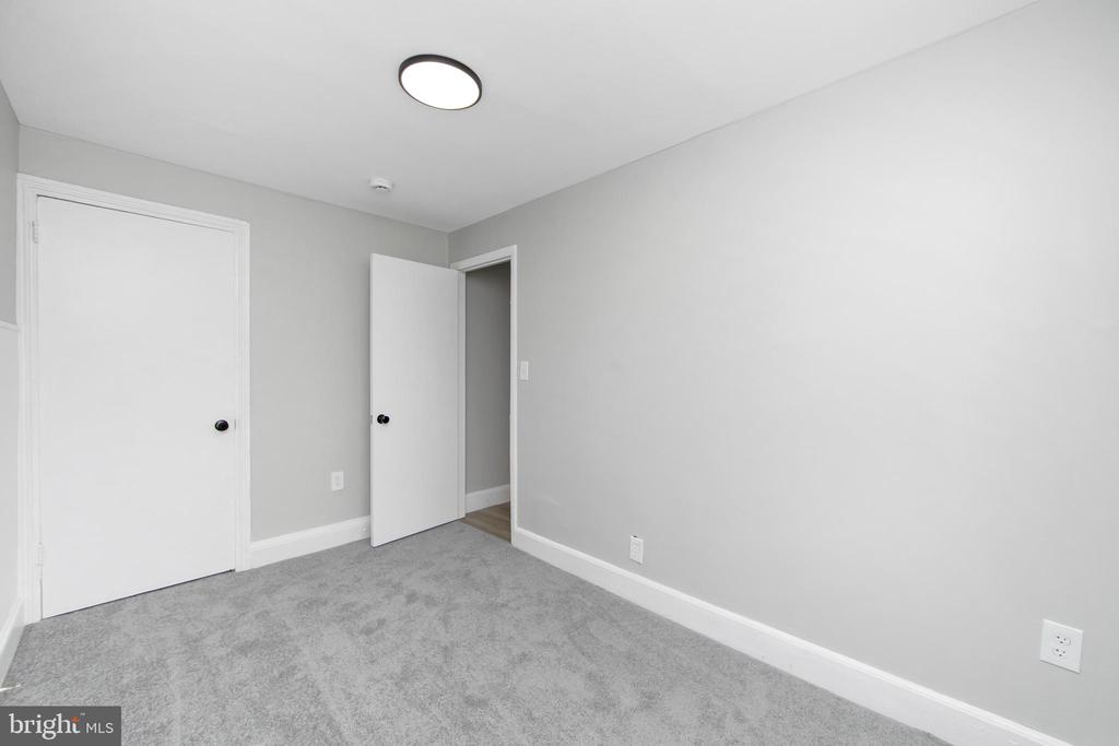 810 LIVINGSTON STREET