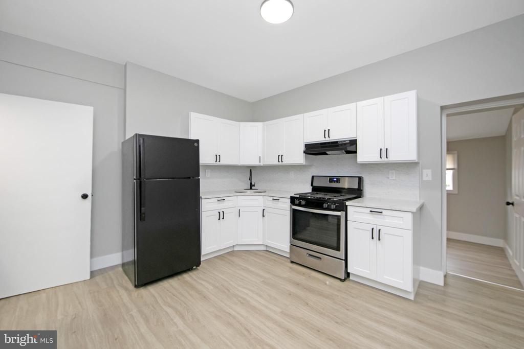 810 LIVINGSTON STREET