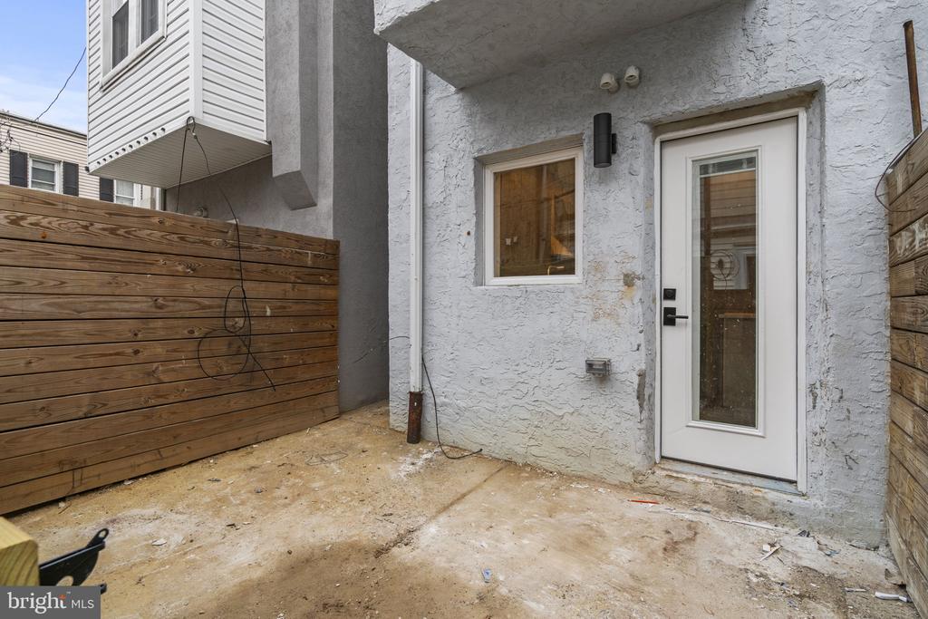 1324 MCCLELLAN STREET