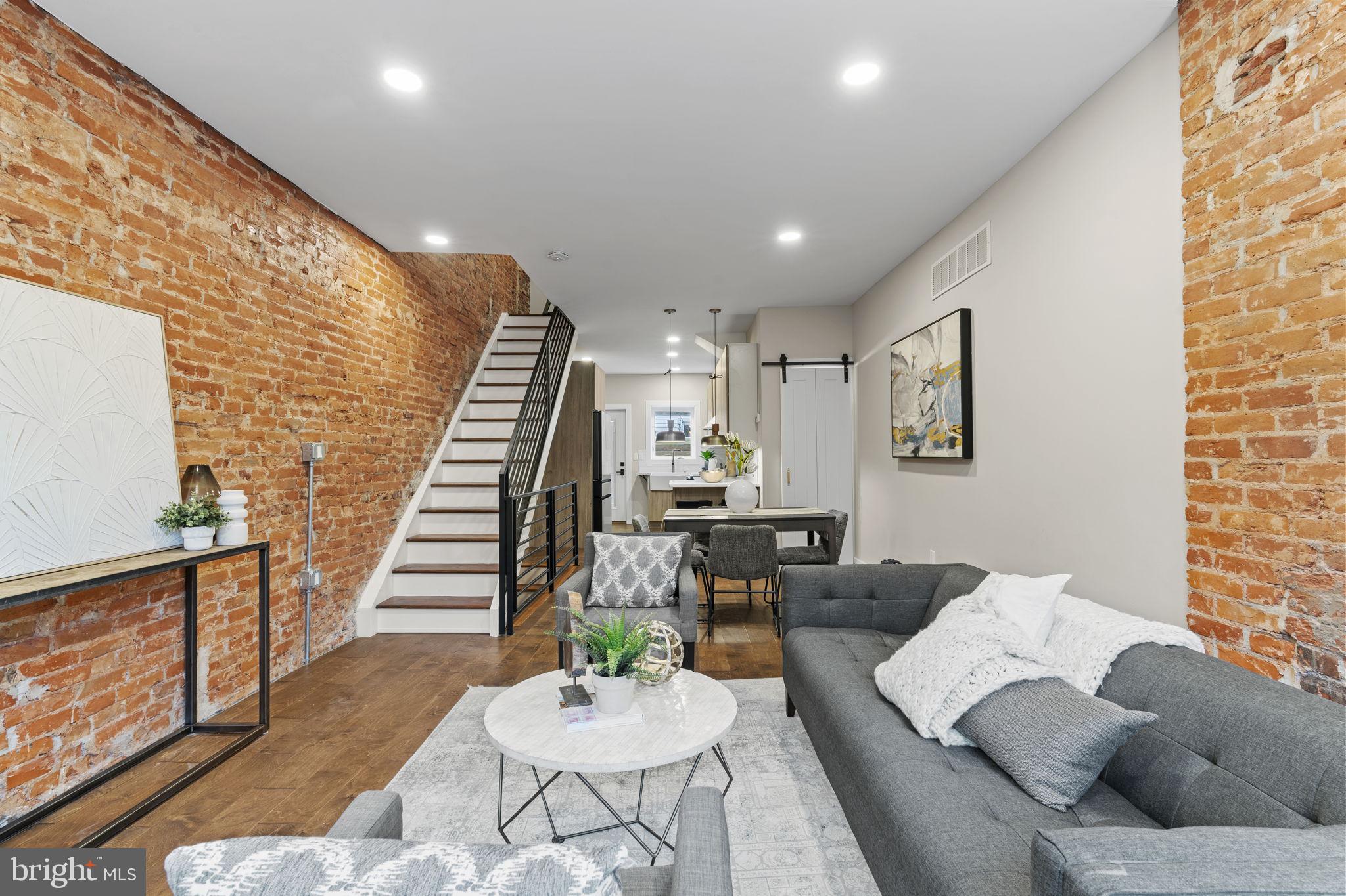 1324 MCCLELLAN STREET