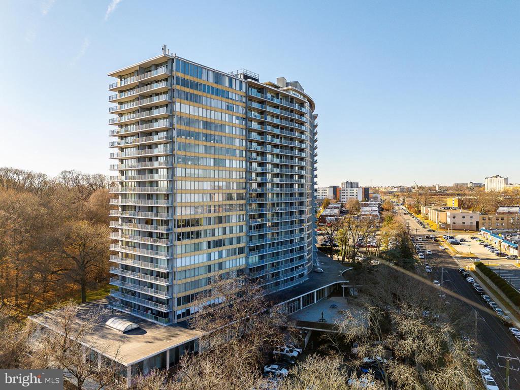 3900 FORD ROAD 21D