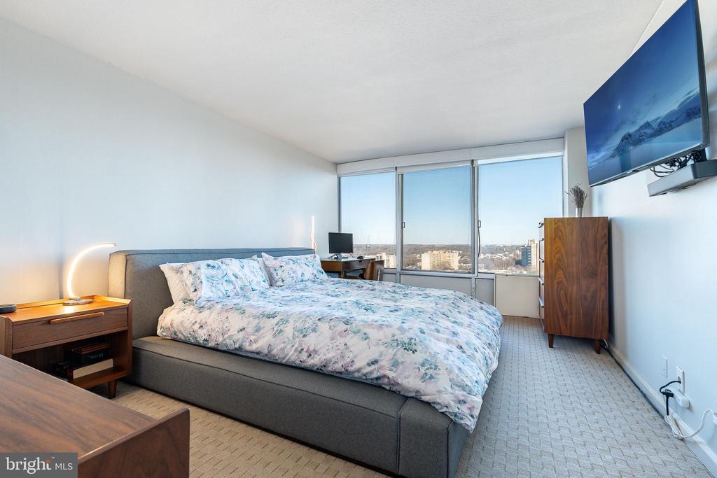 3900 FORD ROAD 21D