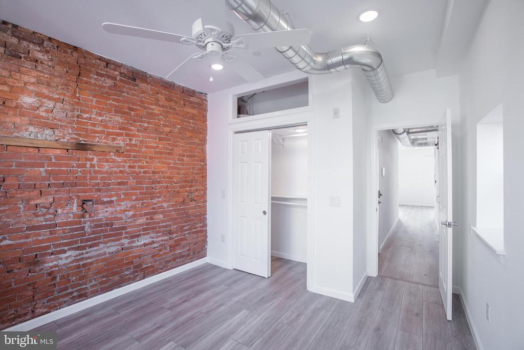 1611 SWAIN STREET 2