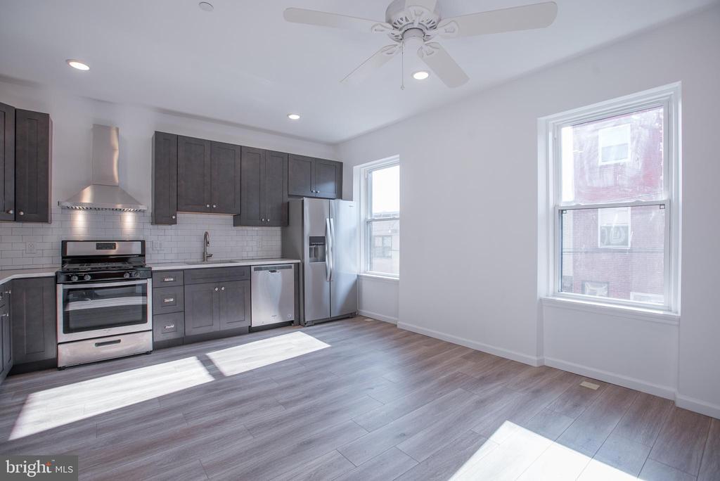 1611 SWAIN STREET 2