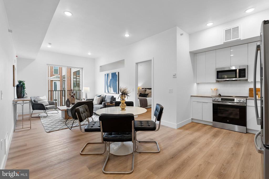300 CHRISTIAN STREET 203