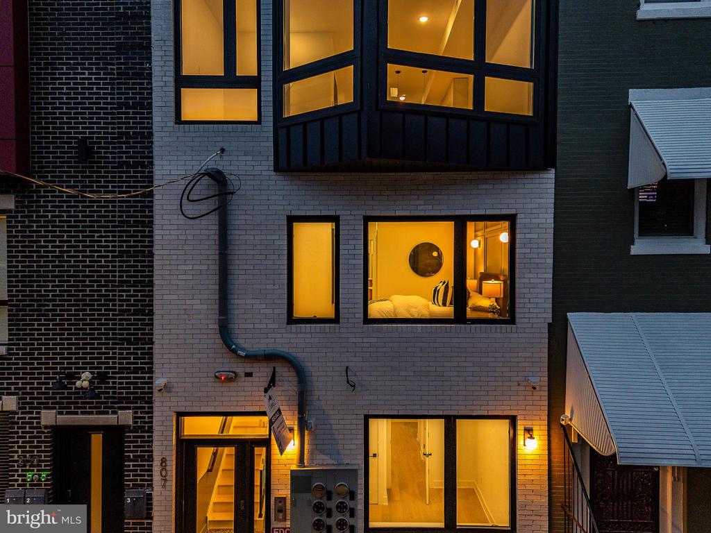 807 N 17TH STREET 2