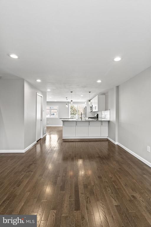 825 N 6TH STREET