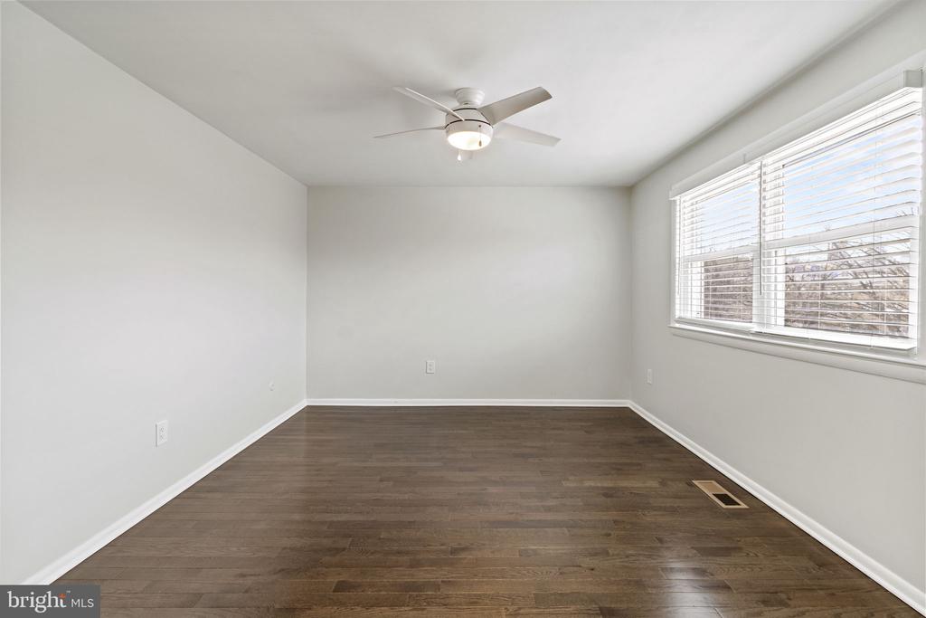 825 N 6TH STREET