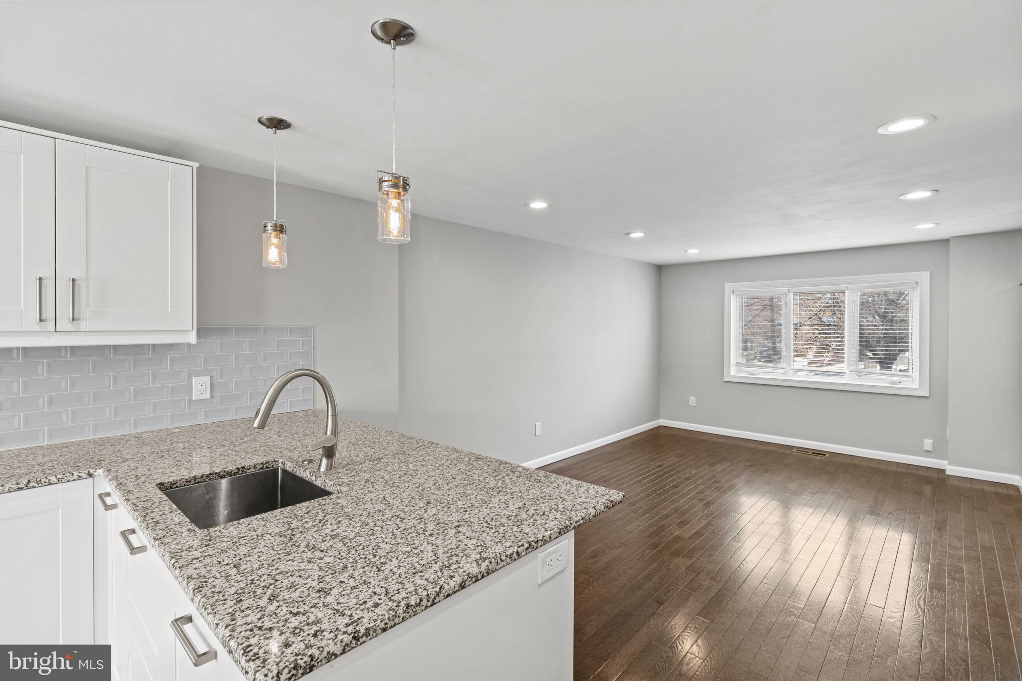 825 N 6TH STREET