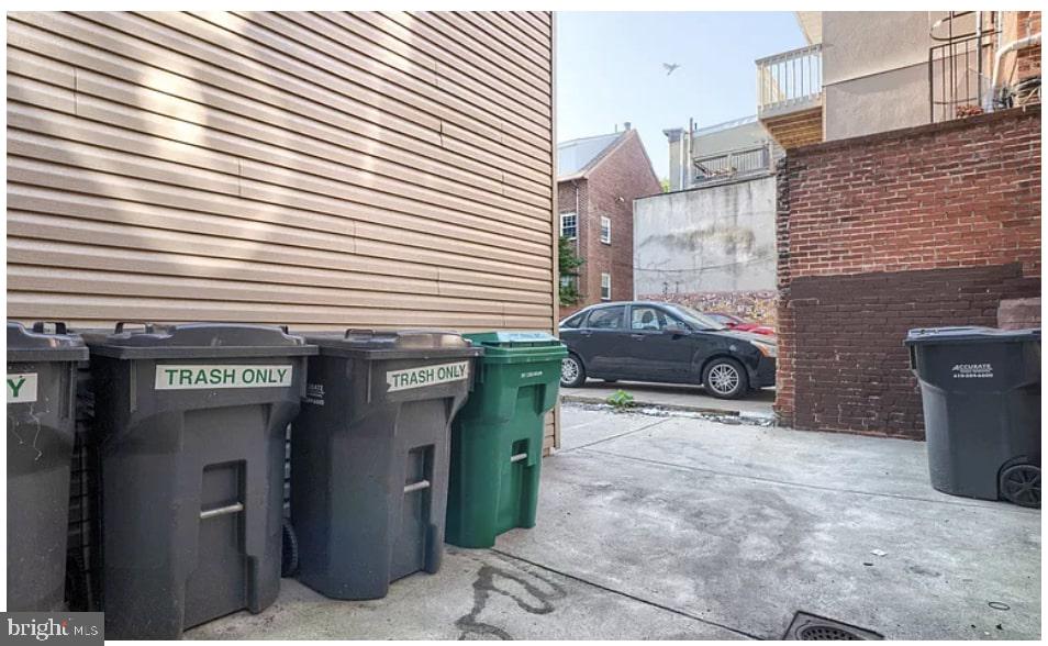 528 S 5TH STREET 2R