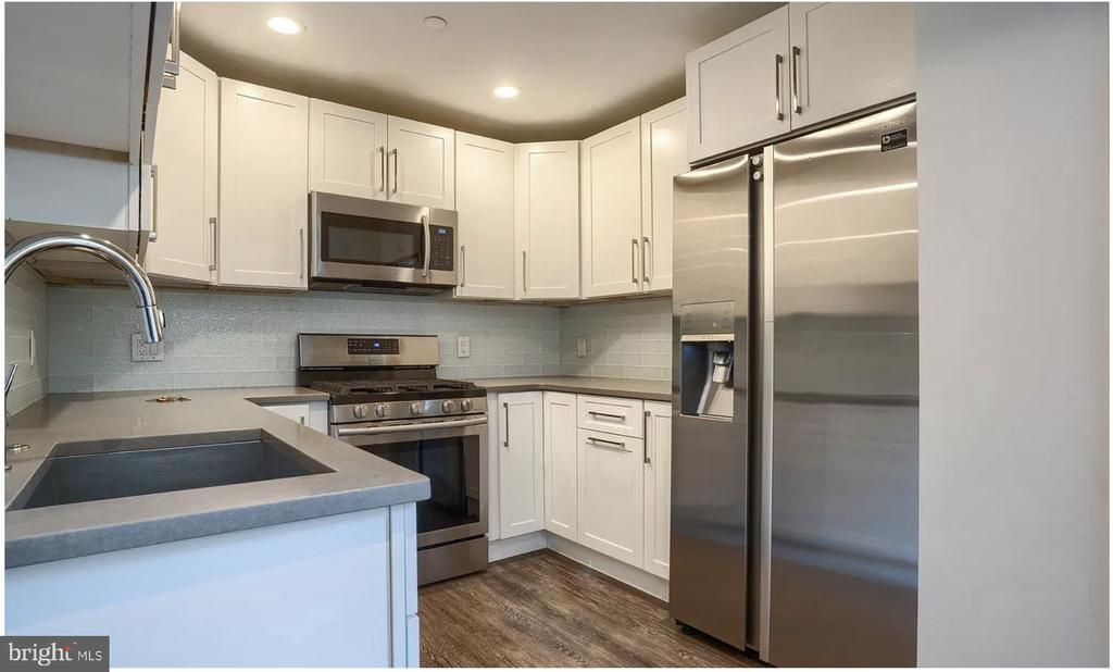 528 S 5TH STREET 2R