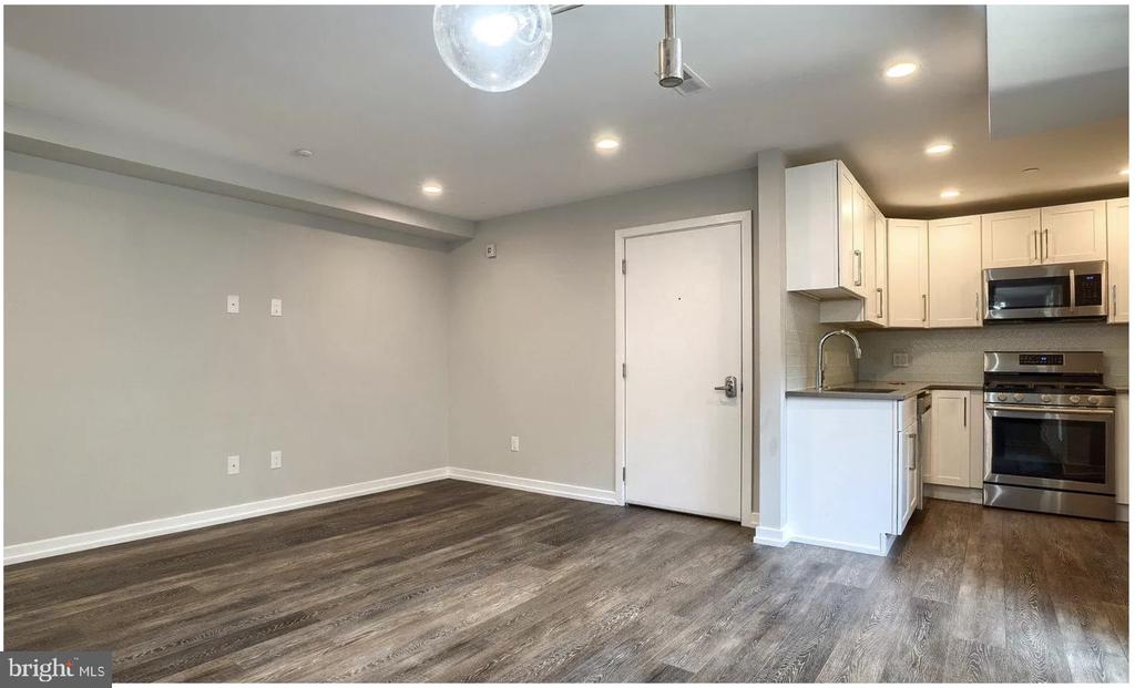 528 S 5TH STREET 2R