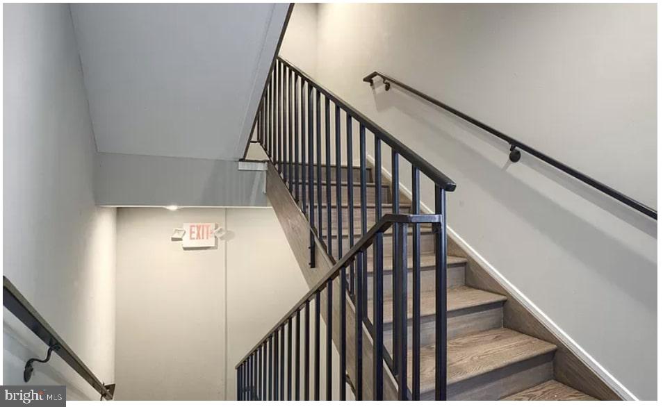 528 S 5TH STREET 2R