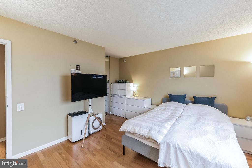2201 CHERRY STREET 603