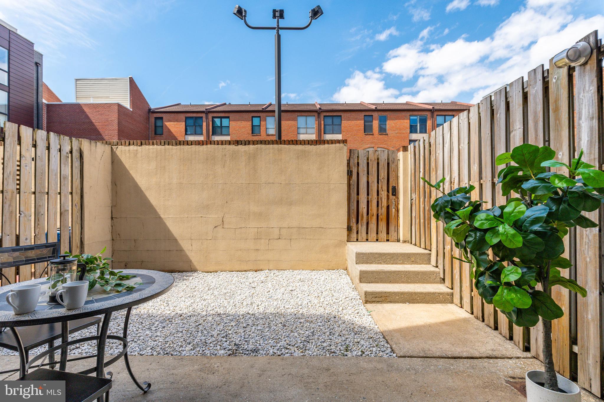 214 N 22ND STREET 30 #DR3L