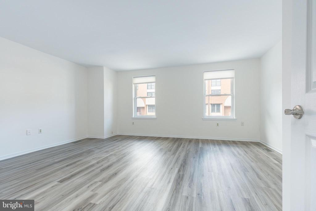 214 N 22ND STREET 30 #DR3L