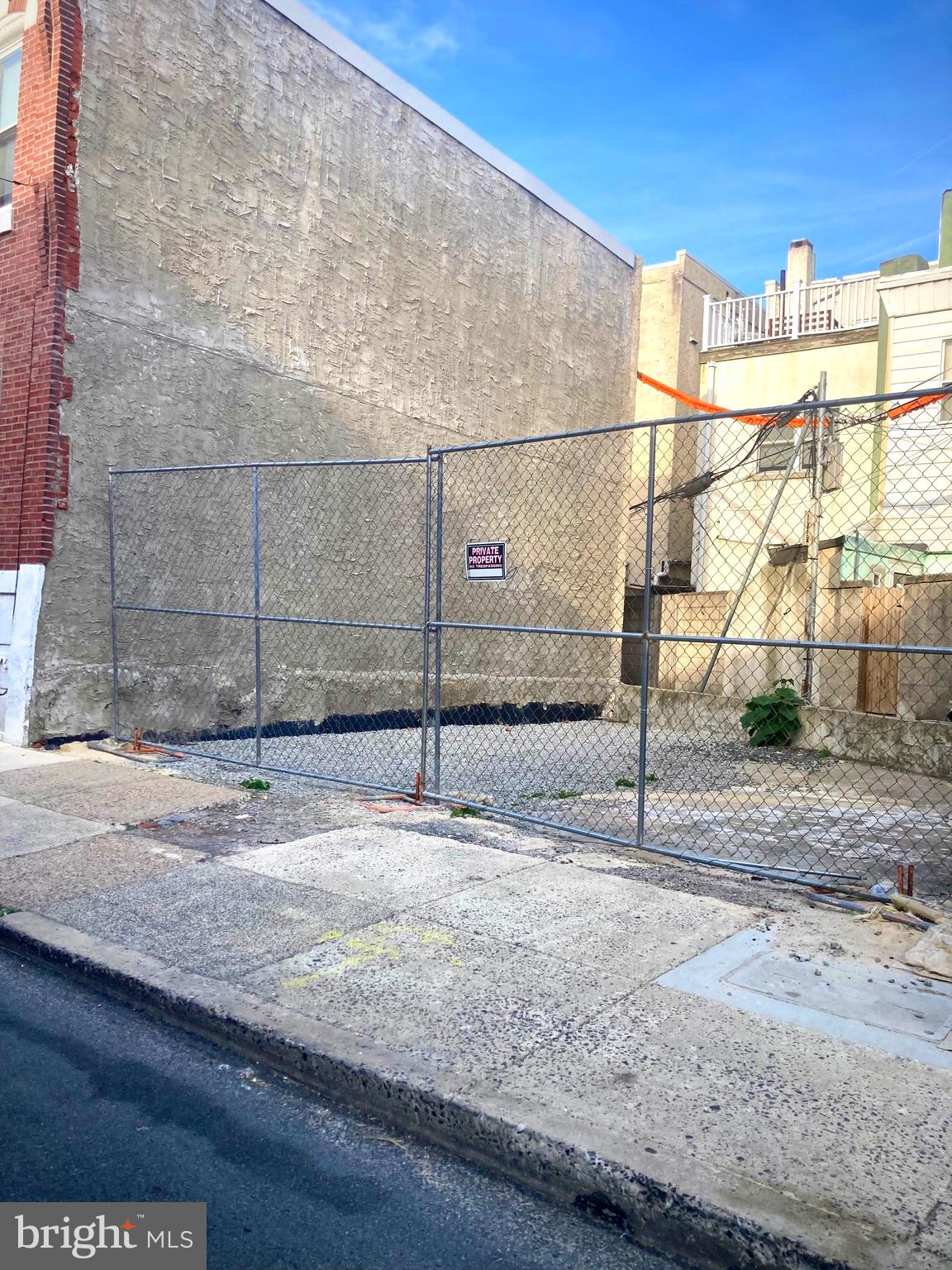 1931 S JUNIPER STREET