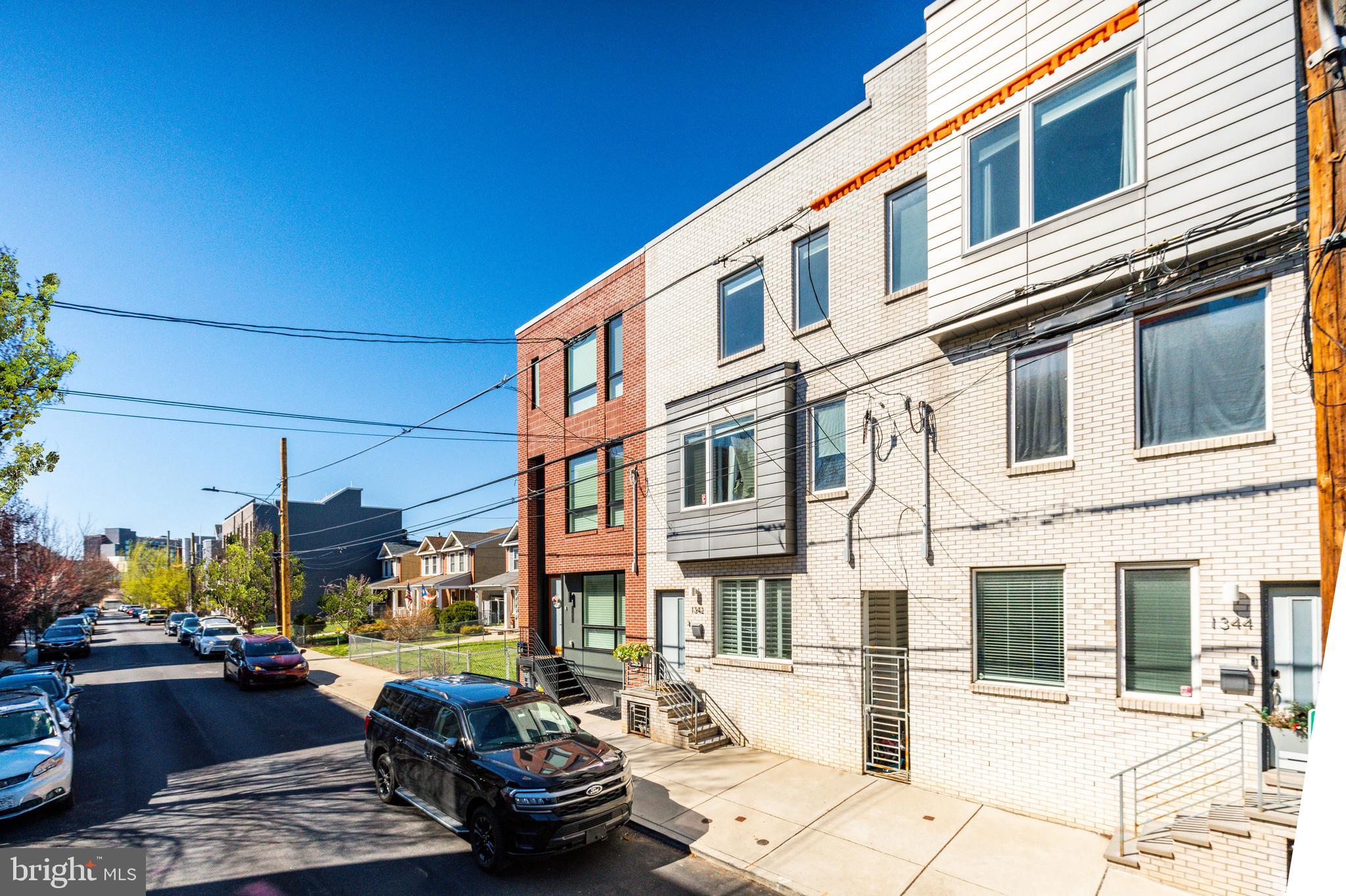 1342 N HANCOCK STREET