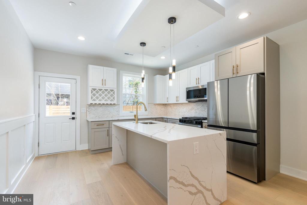 1161 S 19TH STREET