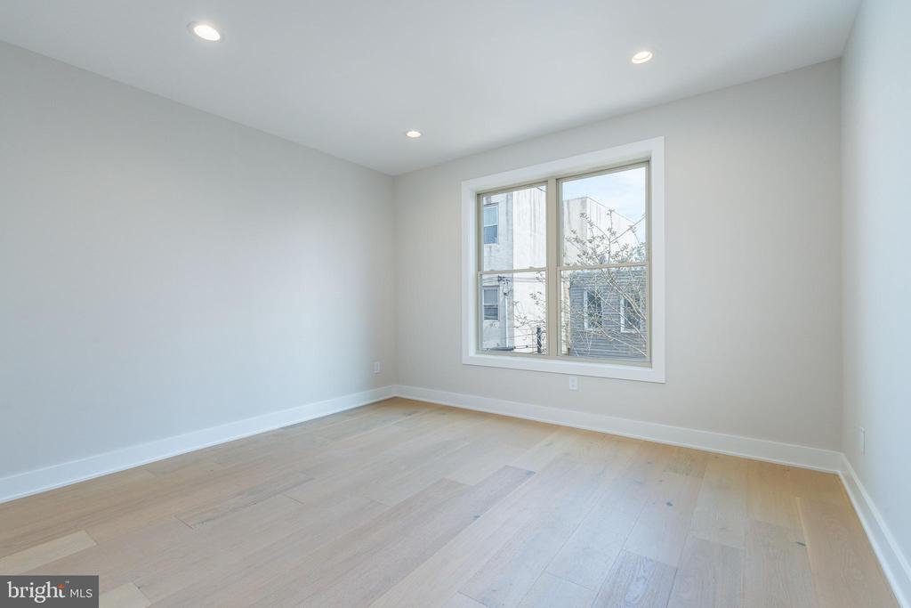 1161 S 19TH STREET