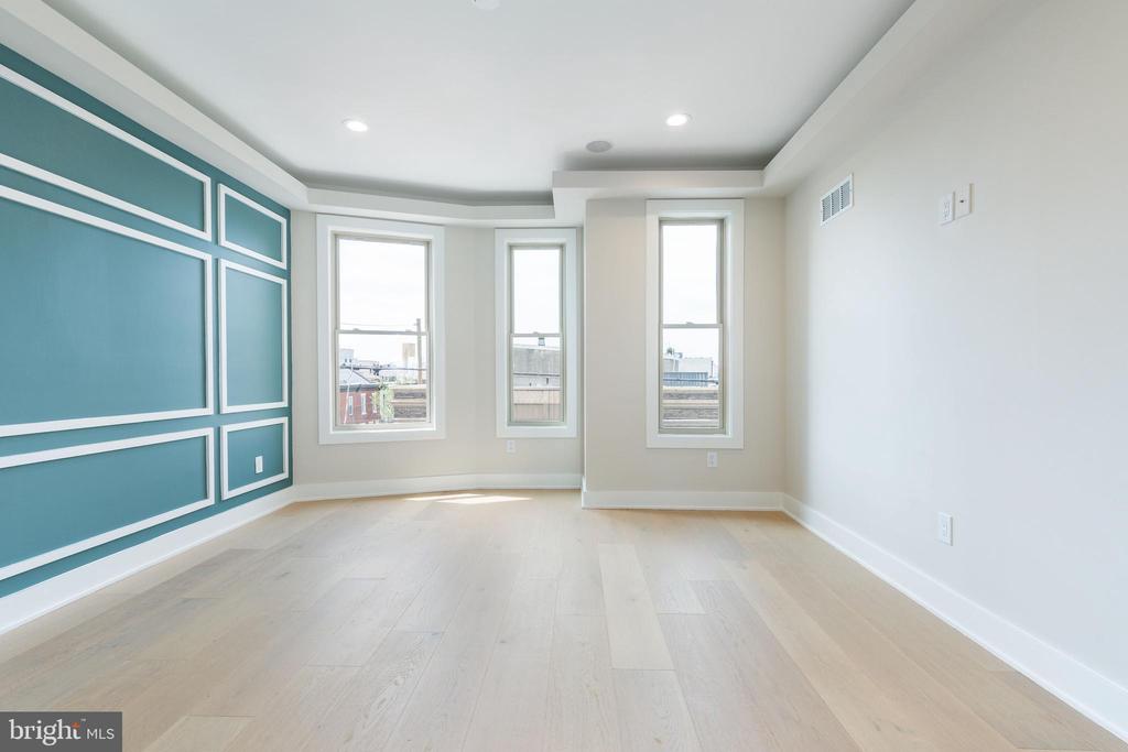 1161 S 19TH STREET