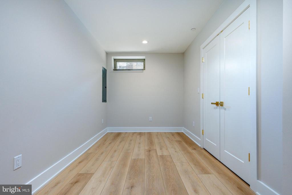 1161 S 19TH STREET