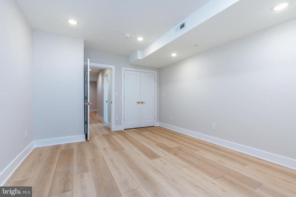 1161 S 19TH STREET