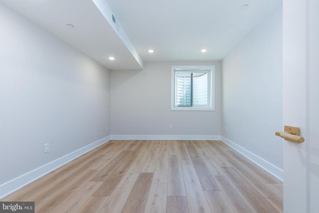 1161 S 19TH STREET